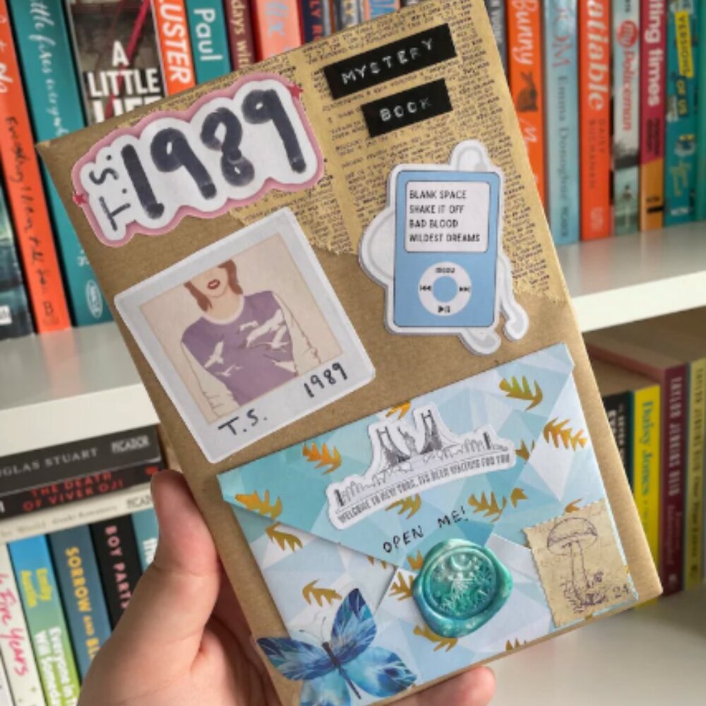 Taylor Swift Blind Date with a Book - Choose Your Favorite Era from the …